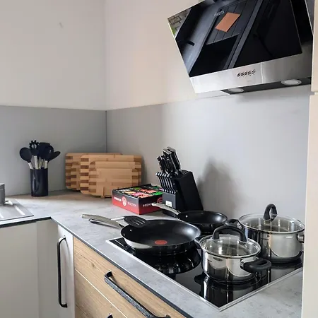Luxapts Phantasialand-koeln-messe-balkon-kueche * Кёльн