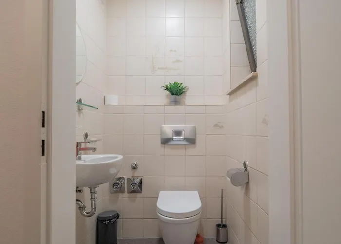 Luxapts Phantasialand-koeln-messe-balkon-kueche Кёльн