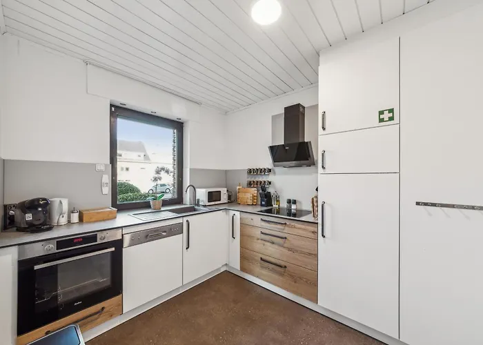 Luxapts Phantasialand-koeln-messe-balkon-kueche