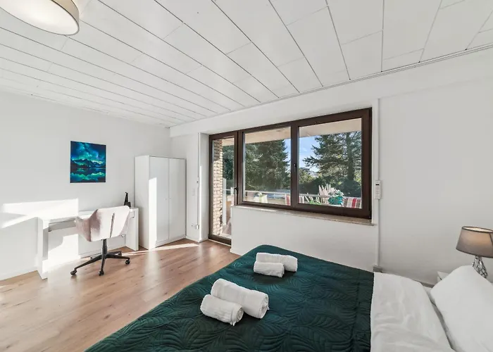 Luxapts Phantasialand-koeln-messe-balkon-kueche Апартаменты