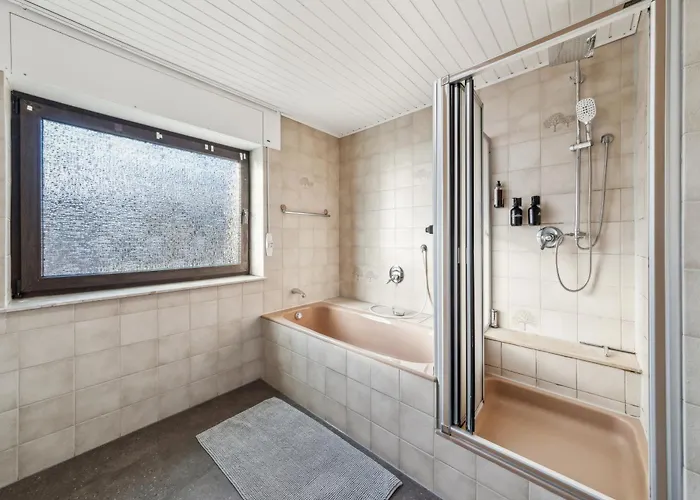 Luxapts Phantasialand-koeln-messe-balkon-kueche Кёльн