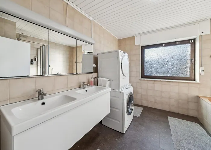 Luxapts Phantasialand-koeln-messe-balkon-kueche Апартаменты