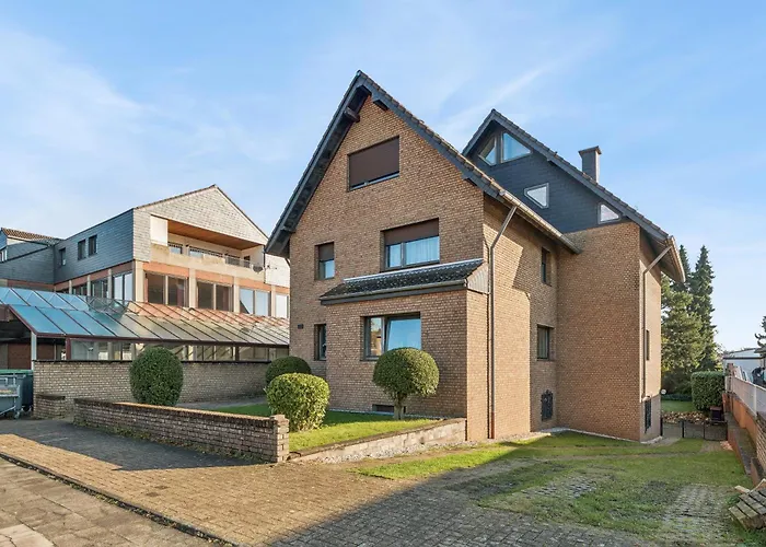 Luxapts Phantasialand-koeln-messe-balkon-kueche * Кёльн