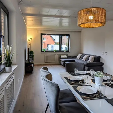 アパート Luxapts Phantasialand-koeln-messe-balkon-kueche *