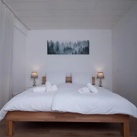 Luxapts Phantasialand-koeln-messe-balkon-kueche *