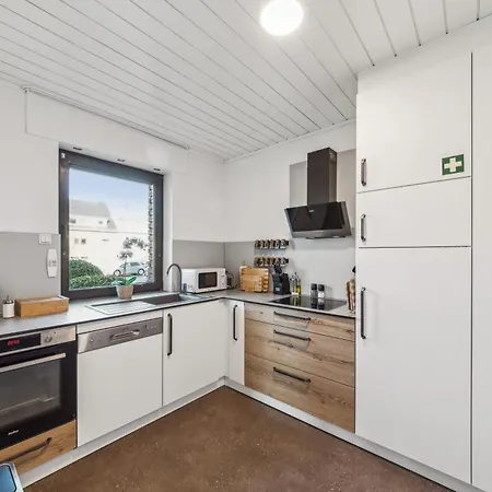 Luxapts Phantasialand-koeln-messe-balkon-kueche