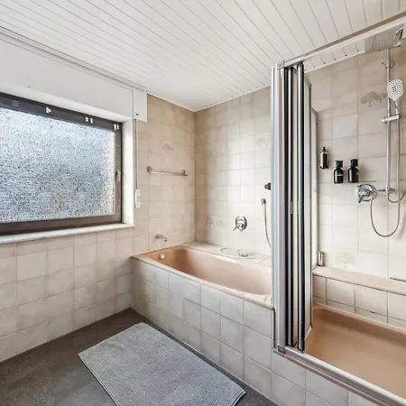 Luxapts Phantasialand-koeln-messe-balkon-kueche كولونيا