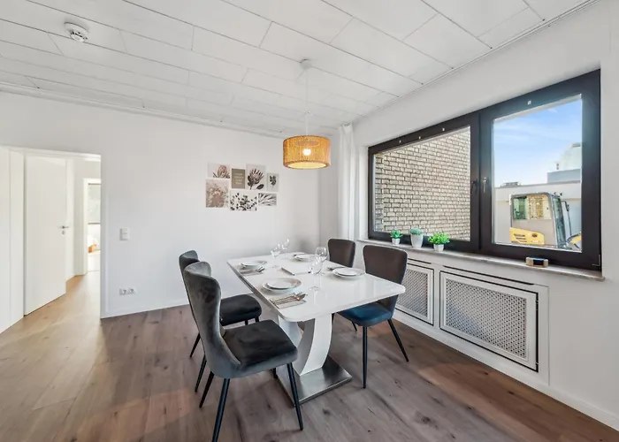 Apartment Luxapts Phantasialand-koeln-messe-balkon-kueche *